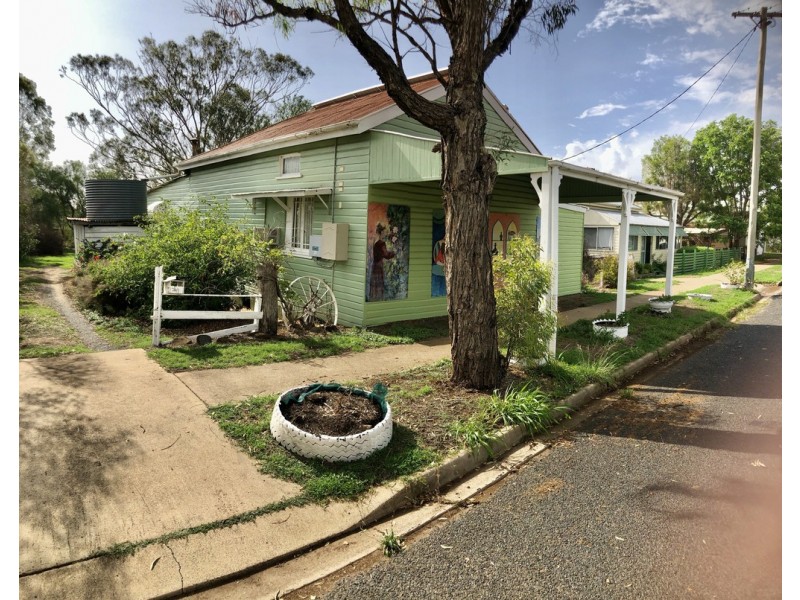 26 Tooth Street, Nobby QLD 4360