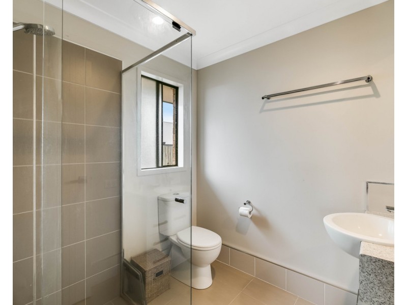 4 Macrossan Street, Cranley QLD 4350