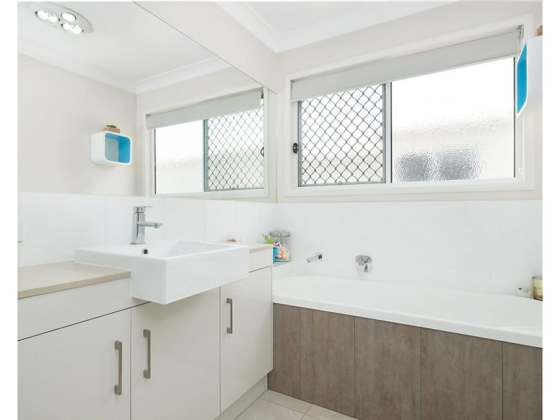 2/85 North Street, Harlaxton QLD 4350