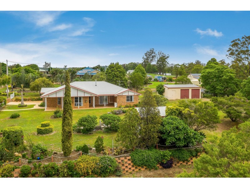 11 Tower Park Court, Crows Nest QLD 4355