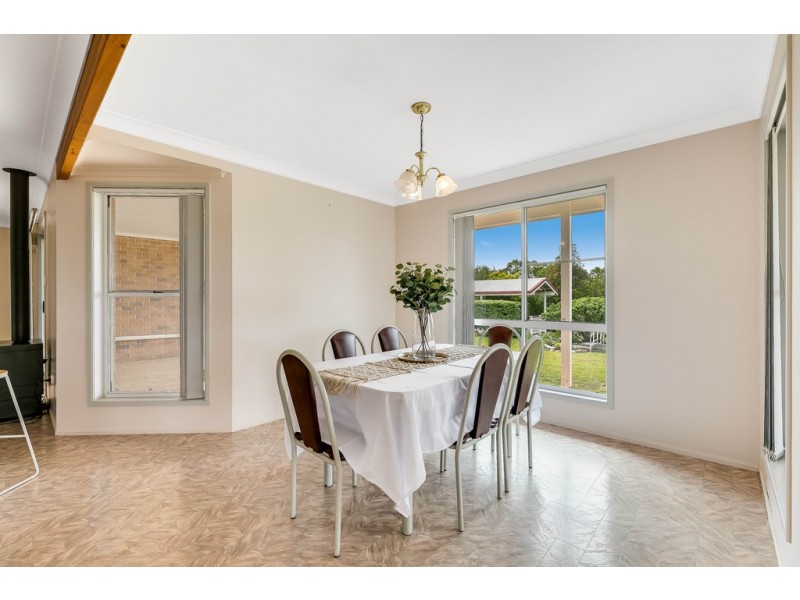 11 Tower Park Court, Crows Nest QLD 4355