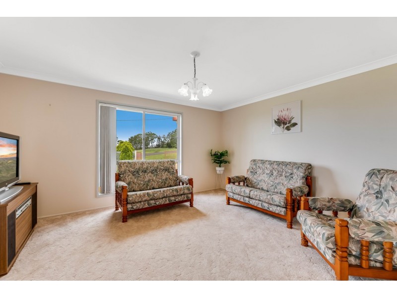 11 Tower Park Court, Crows Nest QLD 4355