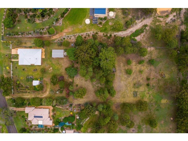 11 Tower Park Court, Crows Nest QLD 4355