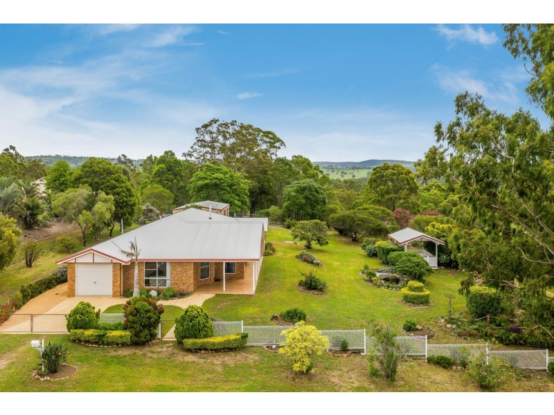11 Tower Park Court, Crows Nest QLD 4355