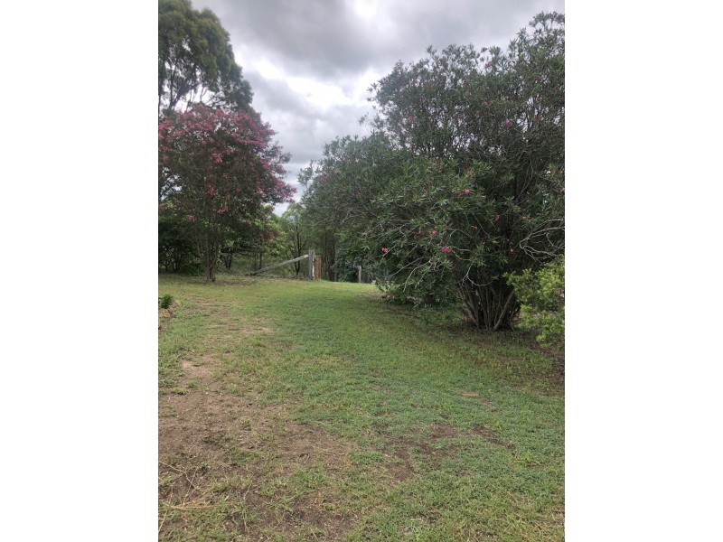 11 Tower Park Court, Crows Nest QLD 4355