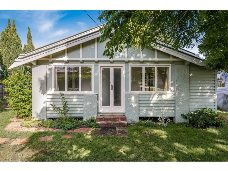 11 Haig Street, South Toowoomba QLD 4350