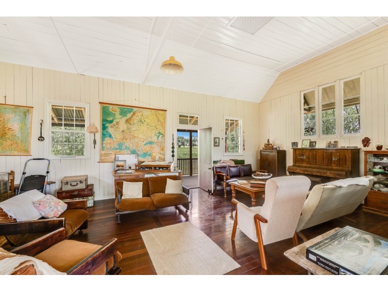 317 Murphys Road, Linthorpe QLD 4356