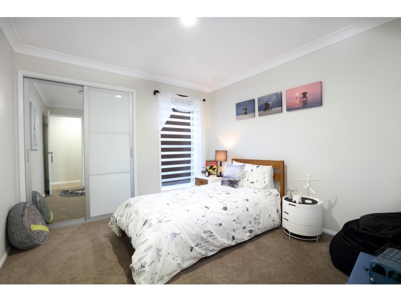 160 Kearney Street, Kearneys Spring QLD 4350