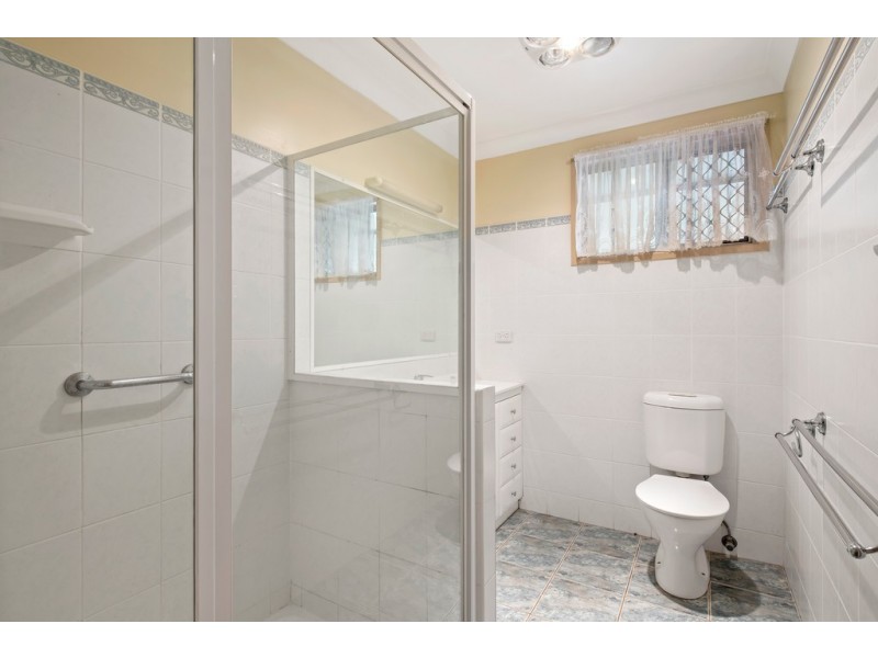 4A Bingara Street, Mount Lofty QLD 4350