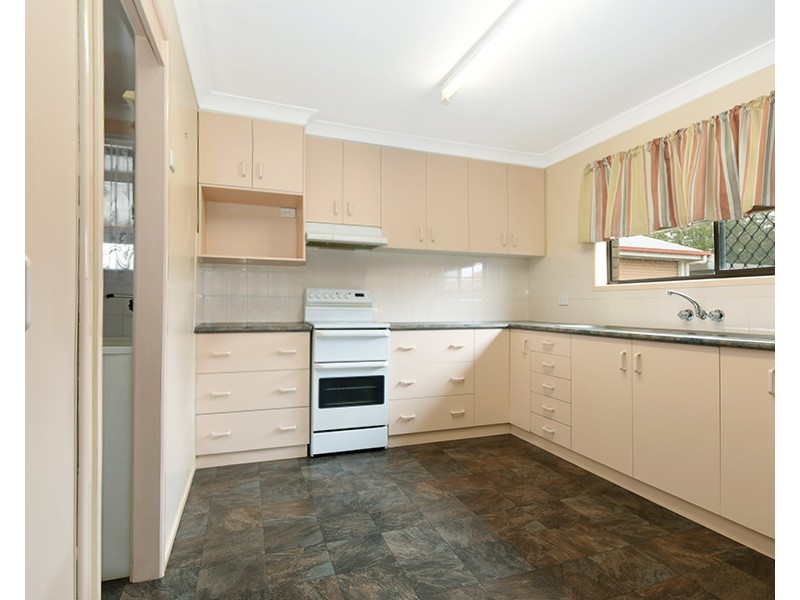 13 Hampton Street, Newtown QLD 4350