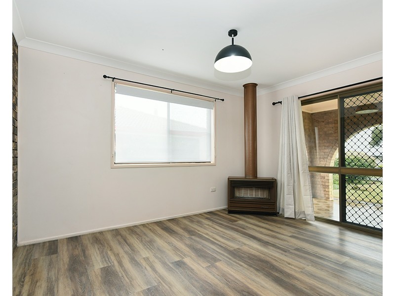 13 Hampton Street, Newtown QLD 4350
