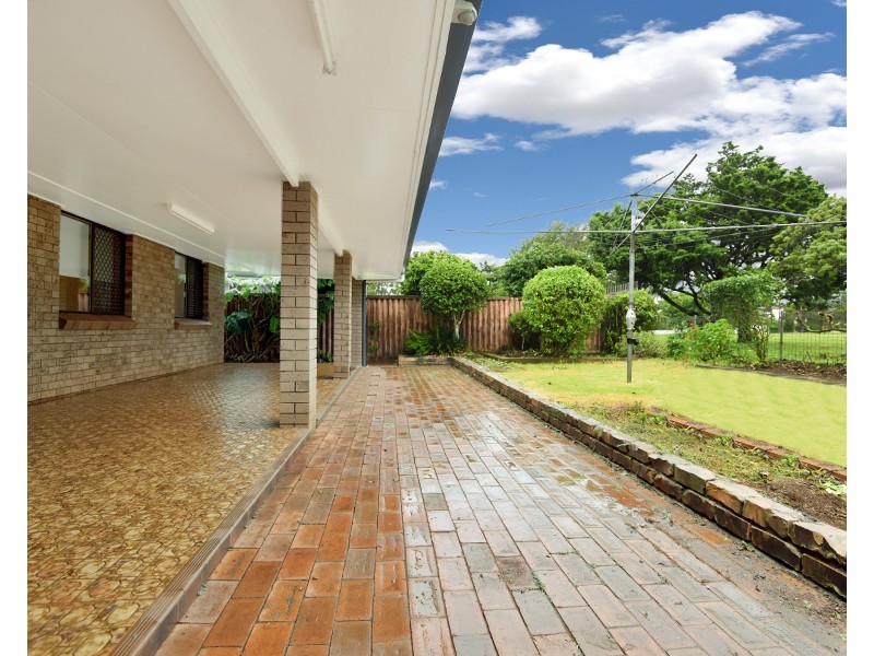13 Hampton Street, Newtown QLD 4350