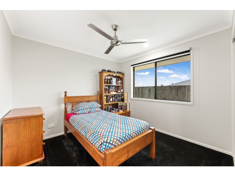 24 Hannaford Crescent, Wyreema QLD 4352