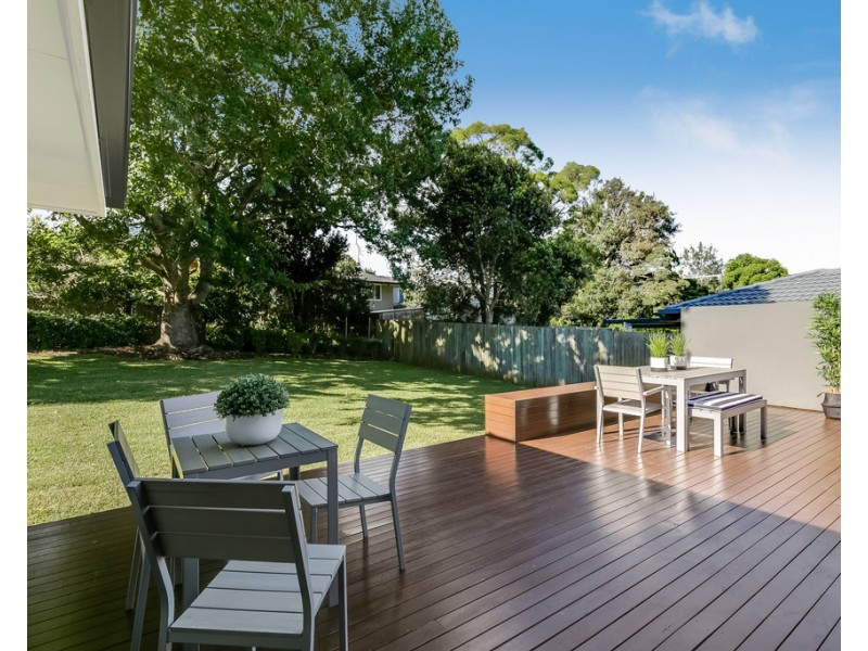 11 Barrymount Crescent, Mount Lofty QLD 4350
