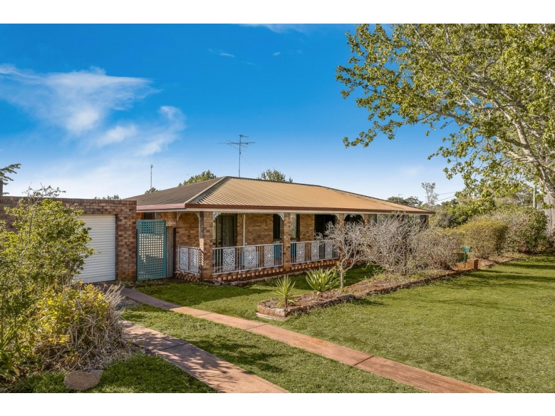 5 Arlaw Street, Centenary Heights QLD 4350