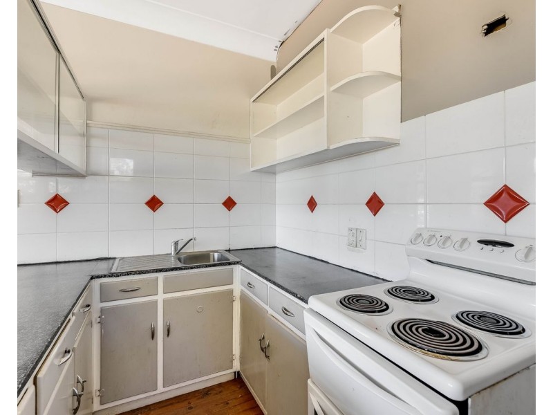 1 Drayton Road, Harristown QLD 4350
