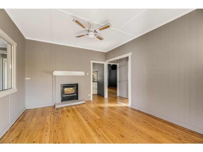 2 Hartwig Street, Goombungee QLD 4354