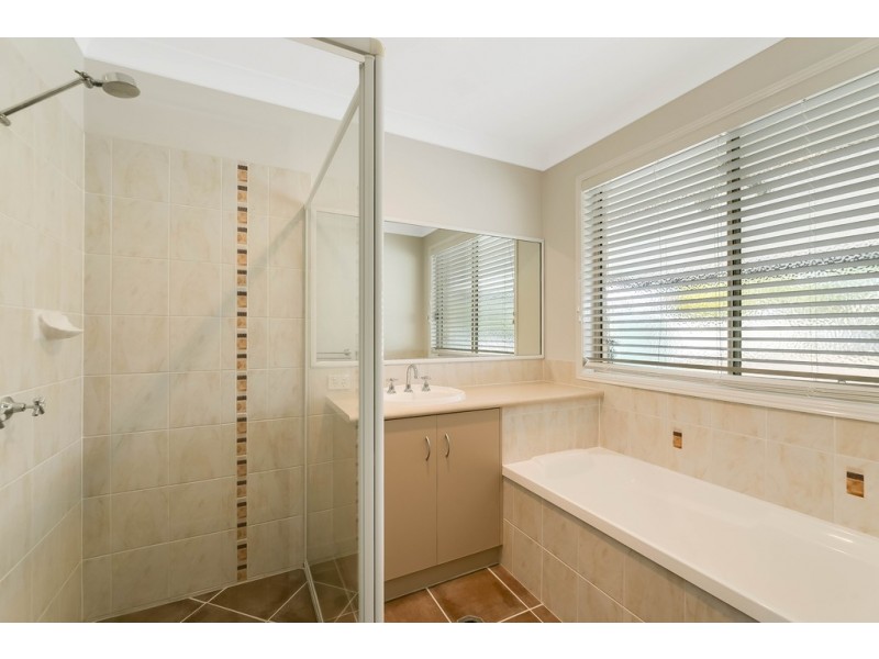 26 Station Street, Wyreema QLD 4352
