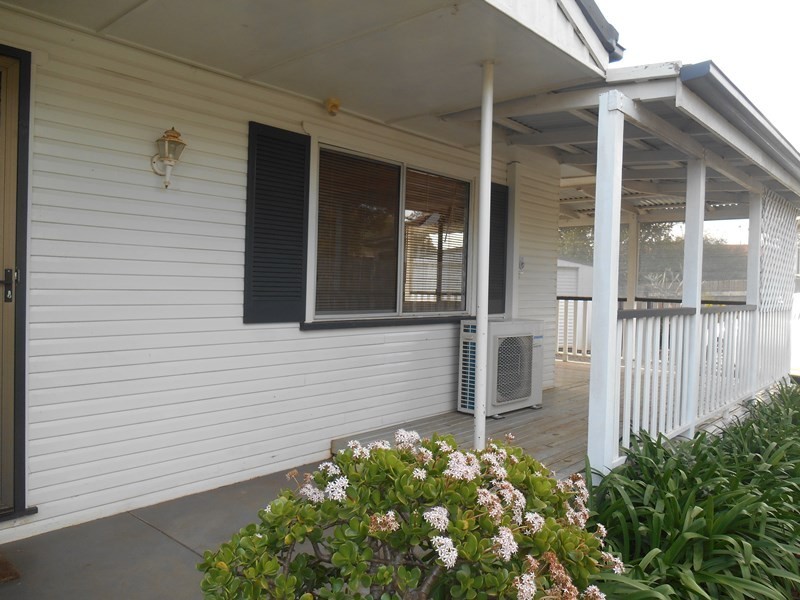 13 McIntyre Street, Centenary Heights QLD 4350