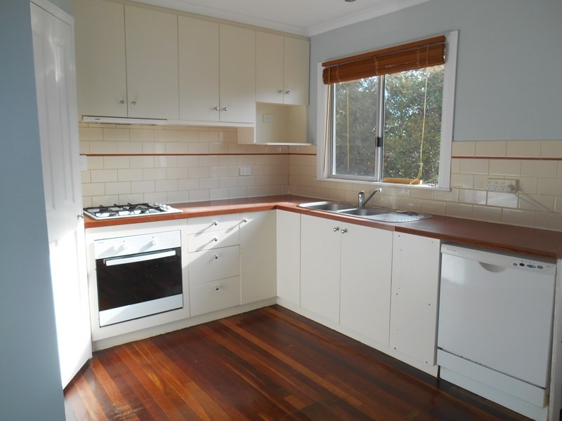 13 McIntyre Street, Centenary Heights QLD 4350