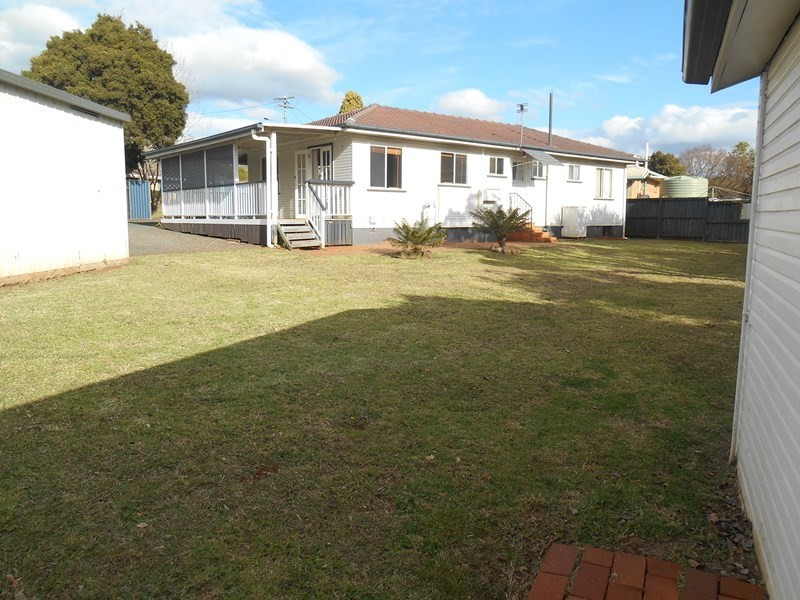 13 McIntyre Street, Centenary Heights QLD 4350