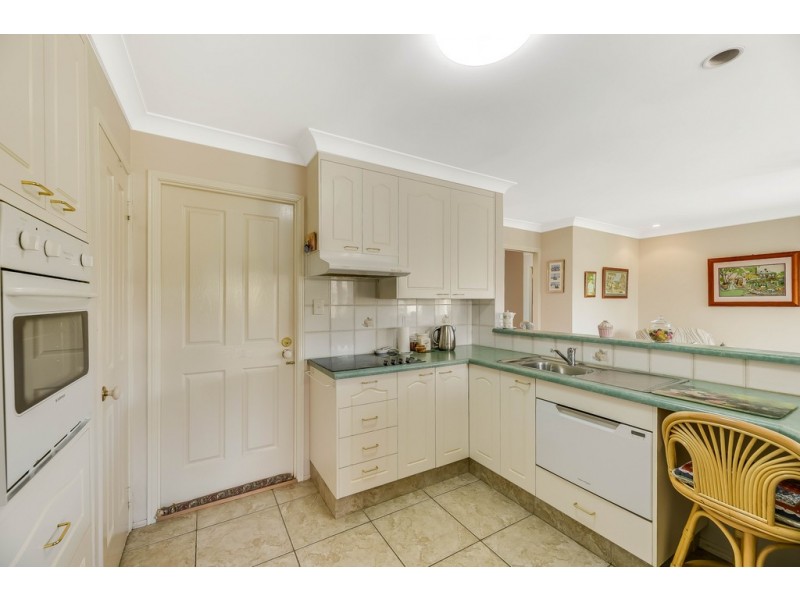 19 Oaklands Court, Glenvale QLD 4350