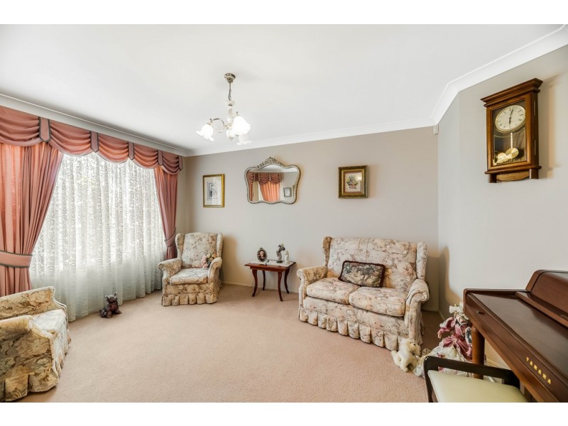 19 Oaklands Court, Glenvale QLD 4350