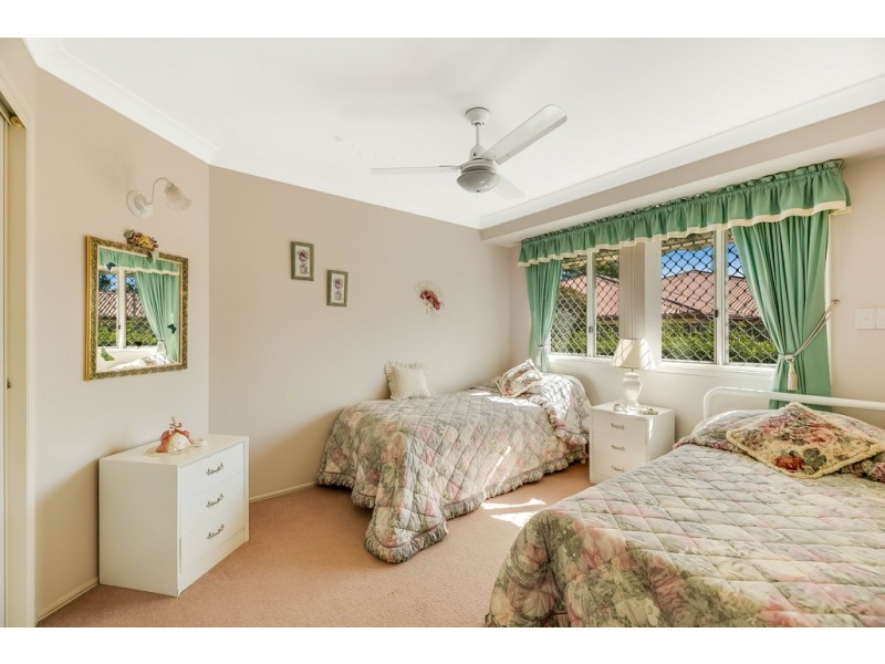 19 Oaklands Court, Glenvale QLD 4350