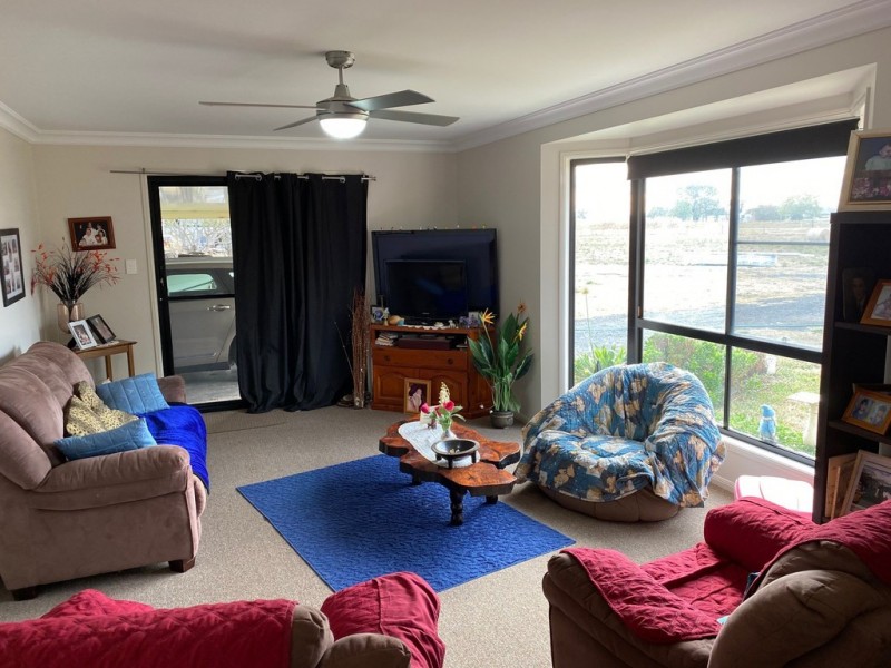 129 King Street, Clifton QLD 4361