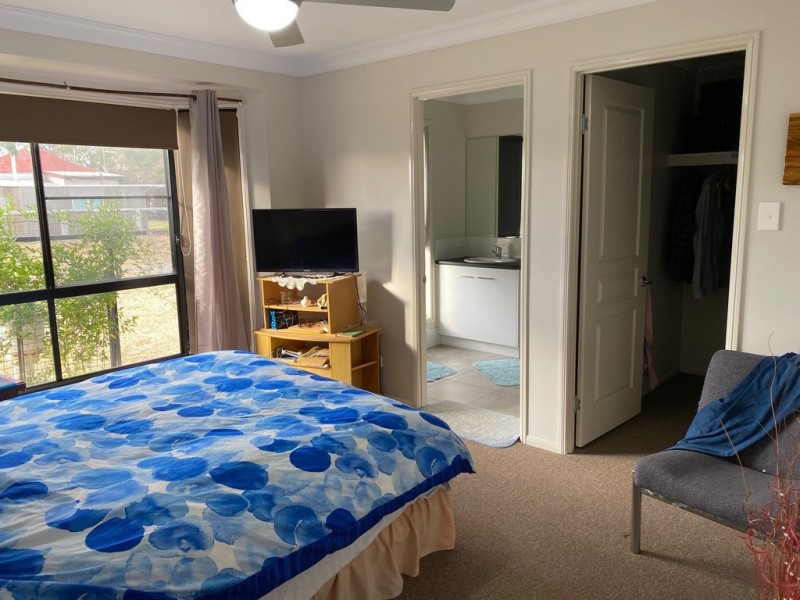 129 King Street, Clifton QLD 4361
