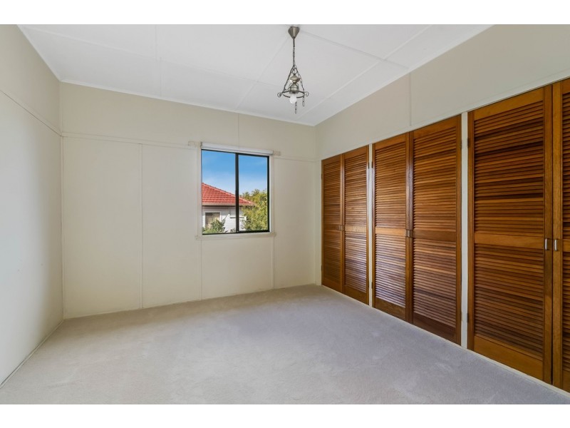 307 James Street, Newtown QLD 4350