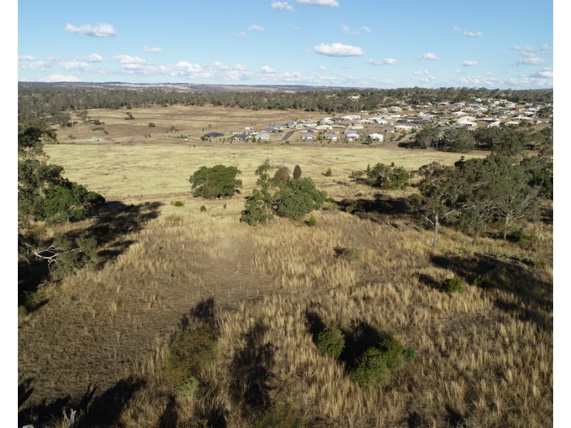 Lot 900 Crimson Rosella Avenue, Meringandan West QLD 4352