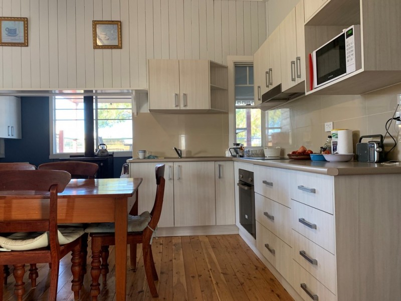 119 Hartwigs Rd, Goombungee QLD 4354