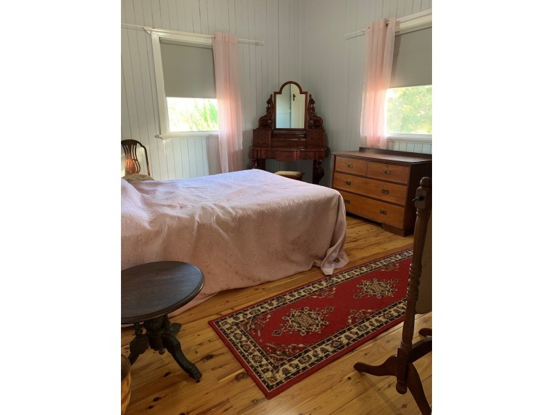 119 Hartwigs Rd, Goombungee QLD 4354