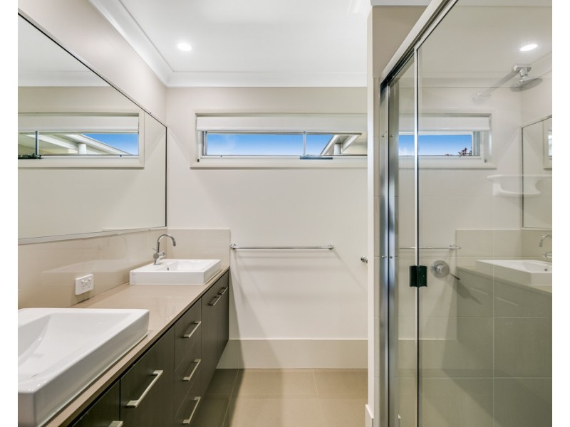 74 Hancock Circuit, Kleinton QLD 4352