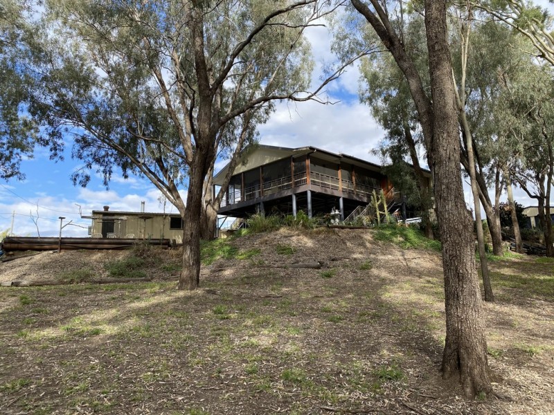 27 Foster Street, Condamine QLD 4416