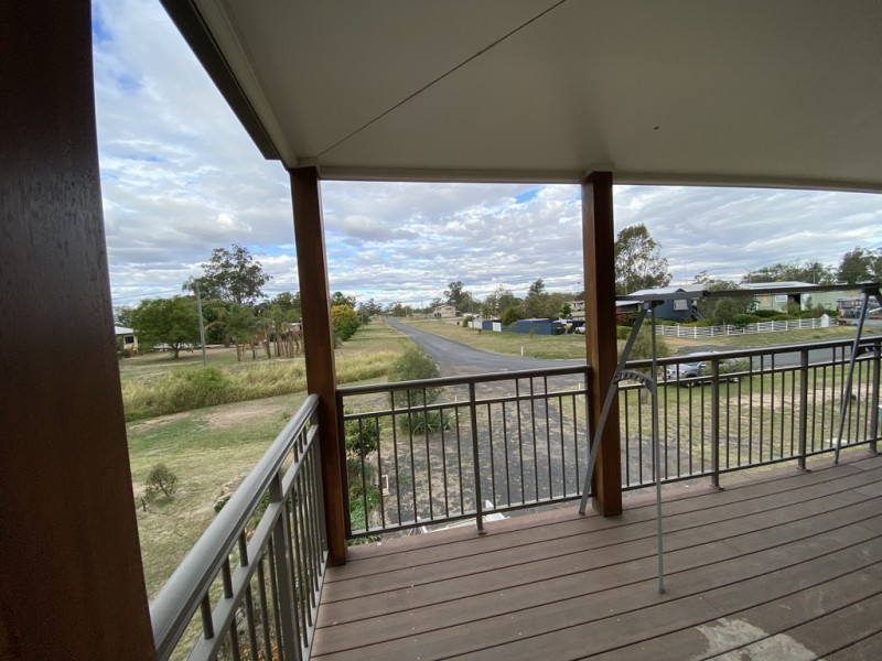 27 Foster Street, Condamine QLD 4416