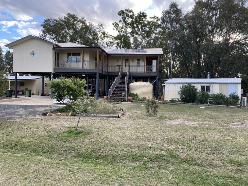 27 Foster Street, Condamine QLD 4416