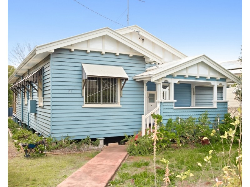 85 Stephen Street, Harristown QLD 4350