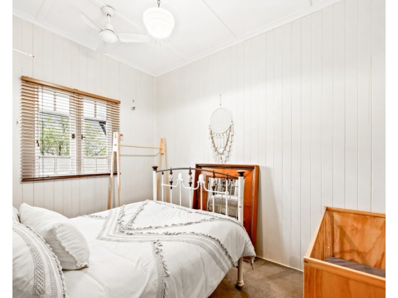 85 Stephen Street, Harristown QLD 4350