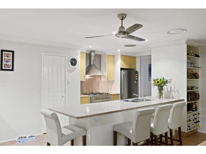 1 Kimdon Crescent, Highfields QLD 4352