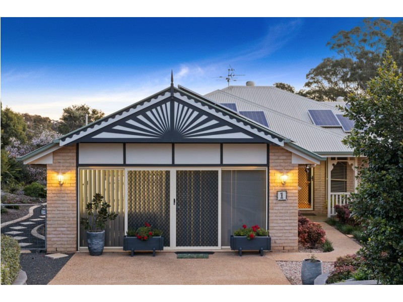 1 Kimdon Crescent, Highfields QLD 4352