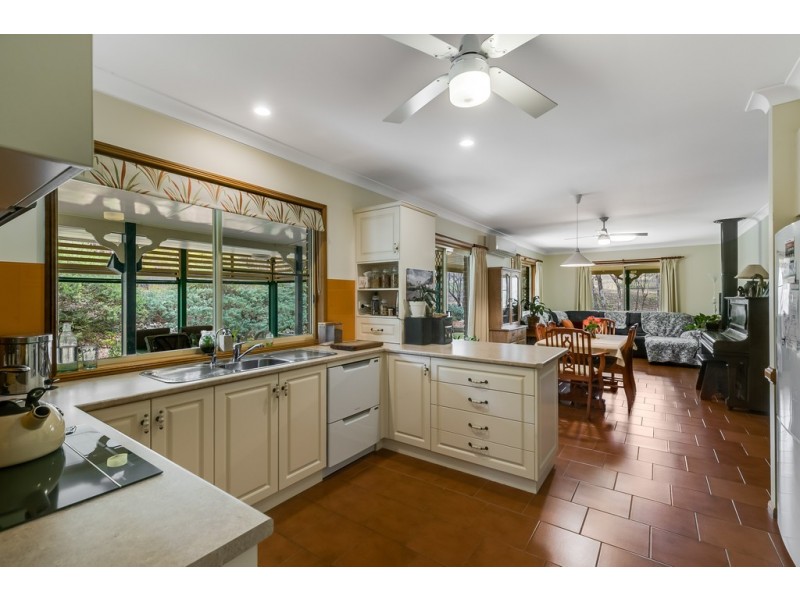 4 Stark Drive, Vale View QLD 4352