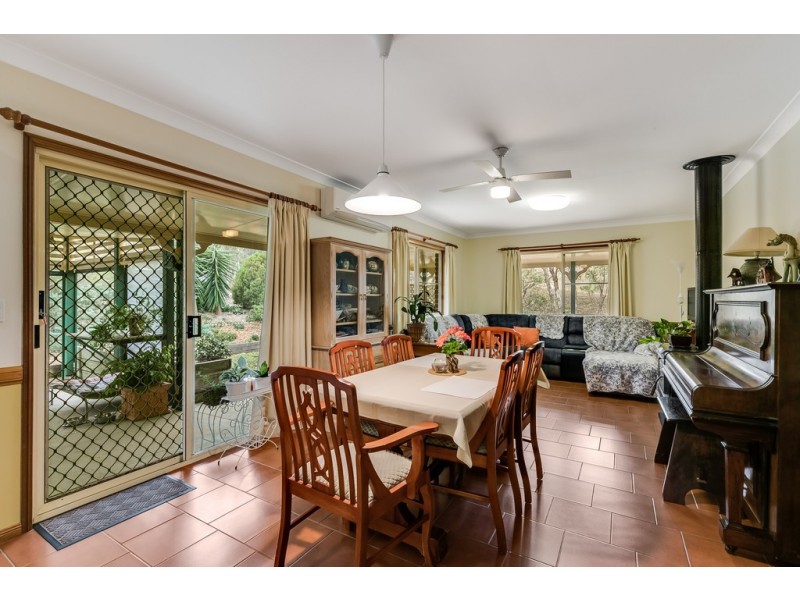 4 Stark Drive, Vale View QLD 4352