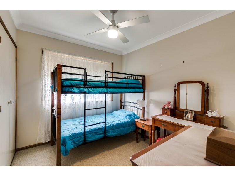 4 Stark Drive, Vale View QLD 4352