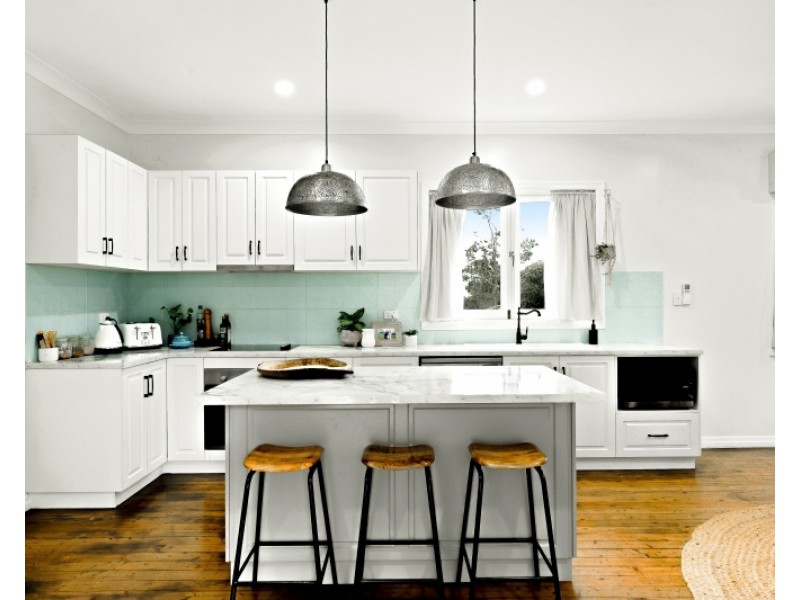 295 South Street, Harristown QLD 4350