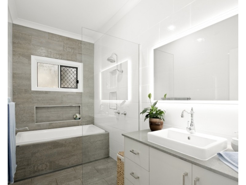 295 South Street, Harristown QLD 4350