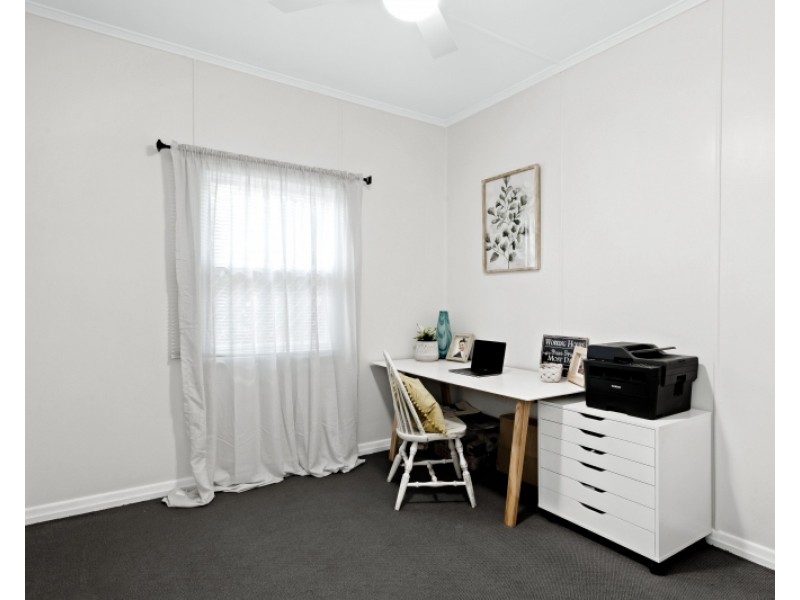 295 South Street, Harristown QLD 4350