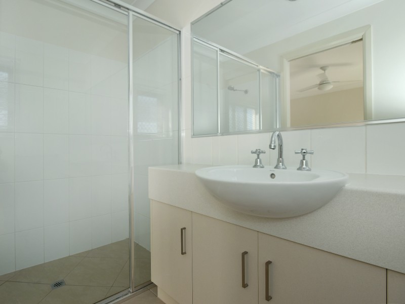 34 Charmaine  Court, Kleinton QLD 4352