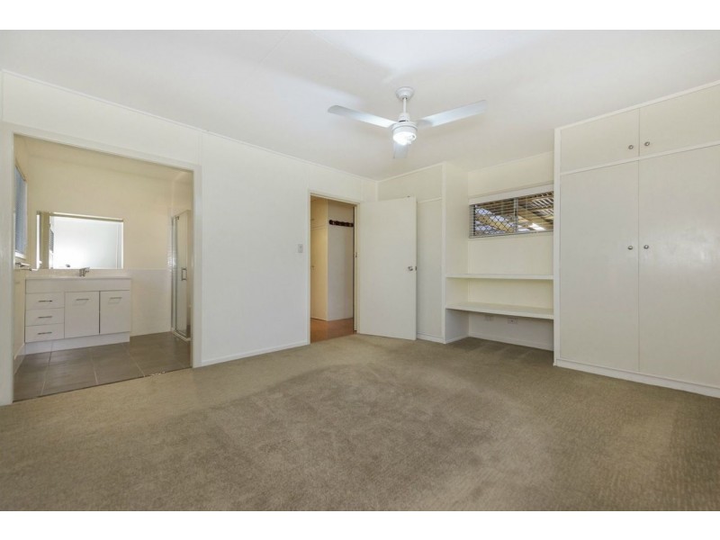 18 Weller Street, Rangeville QLD 4350